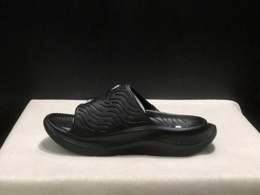 WTAPS x HOKA ONE ONE ORA Luxe