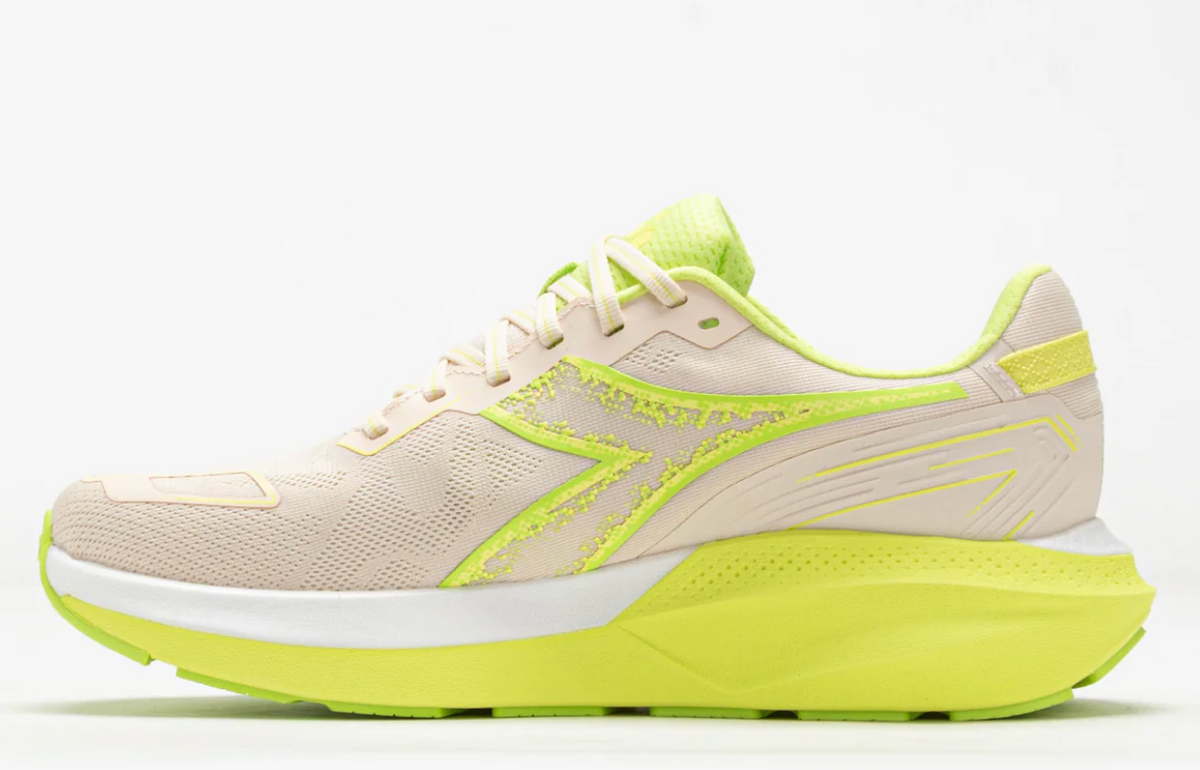 Men's Diadora Mythos Blushed Vigore V