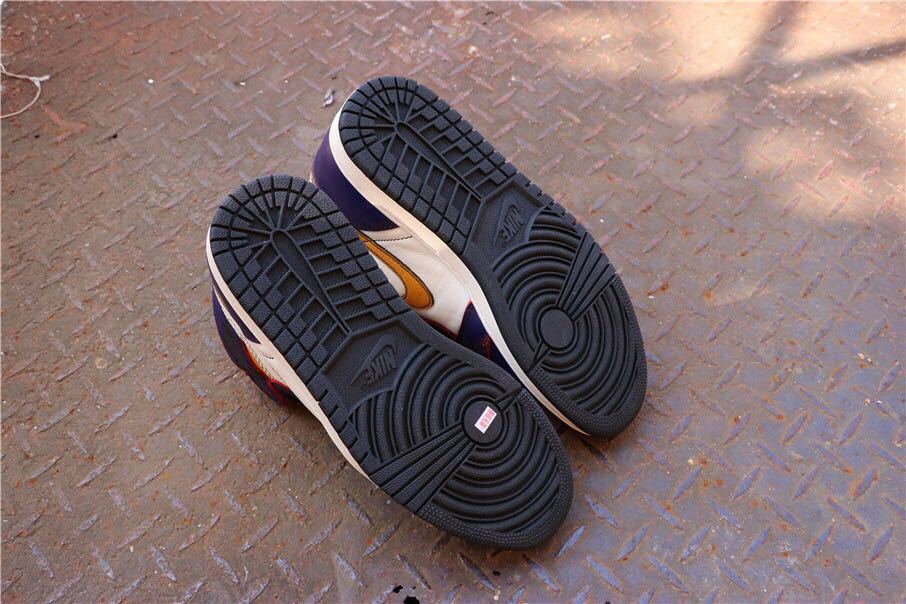 Nike SB x Air Jordan 1 Retro High OG Court Purple Sneakers